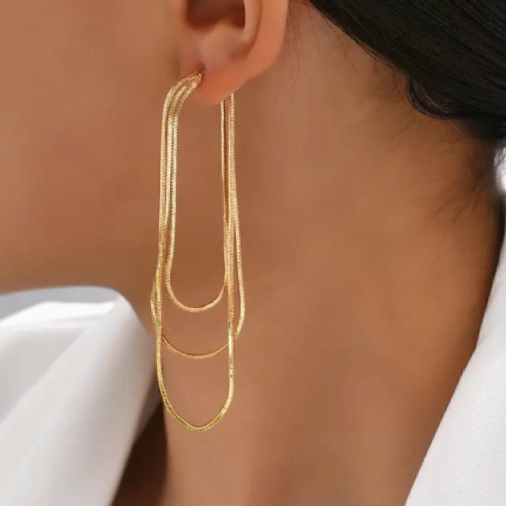 ✨🆕✨ Elegant Classic Golden Multilayer Chain Dangle Earrings ✨